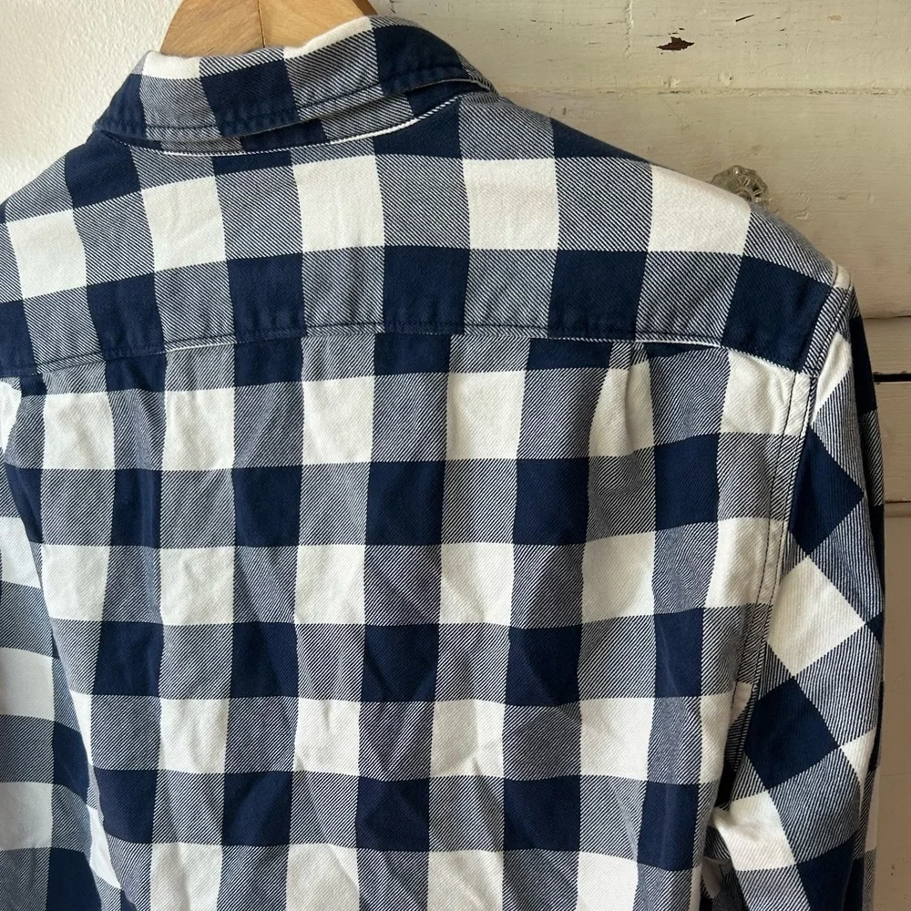 J. Crew | Men's Navy/White Large Gingham Check Button Down Shirt w/pockets sz M
